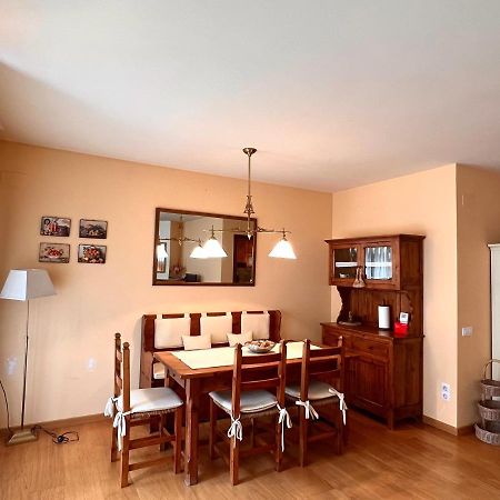 Apartament De La Vall Ferrera - L'Amfitriona Areu Exterior photo